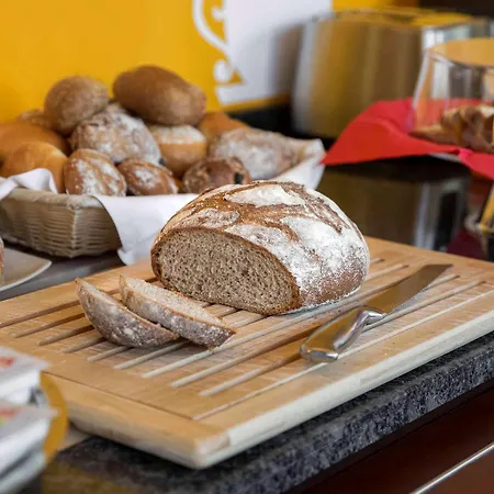 宜必思洛迦诺酒店 洛迦诺