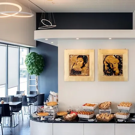 宜必思洛迦诺酒店 3*