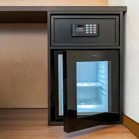 宜必思洛迦诺酒店 3* 洛迦诺