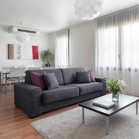 宜必思洛迦诺酒店 3*