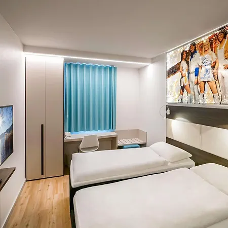 Отель Ibis 3*