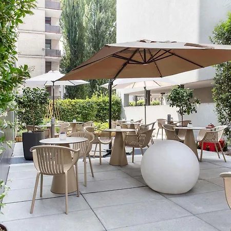 Отель Ibis 3*