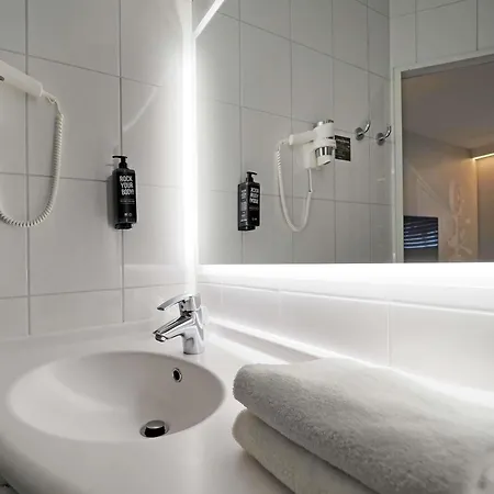 Hotel Ibis Locarno