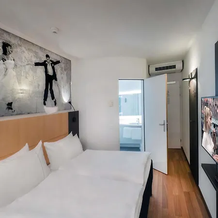 Ibis Hotel 3*