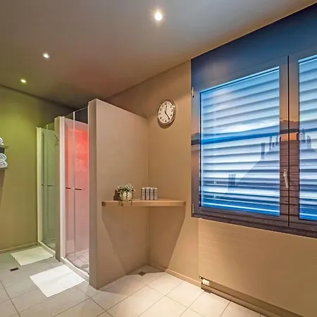 Ibis Hotel 3*